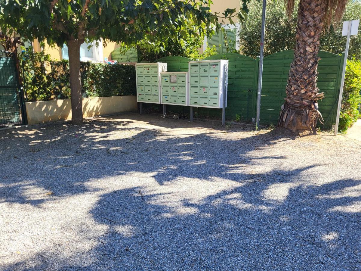 Mazet Climatise Rdj Plages Parking Wifi Gratuit La Londe-les-Maures Exteriér fotografie
